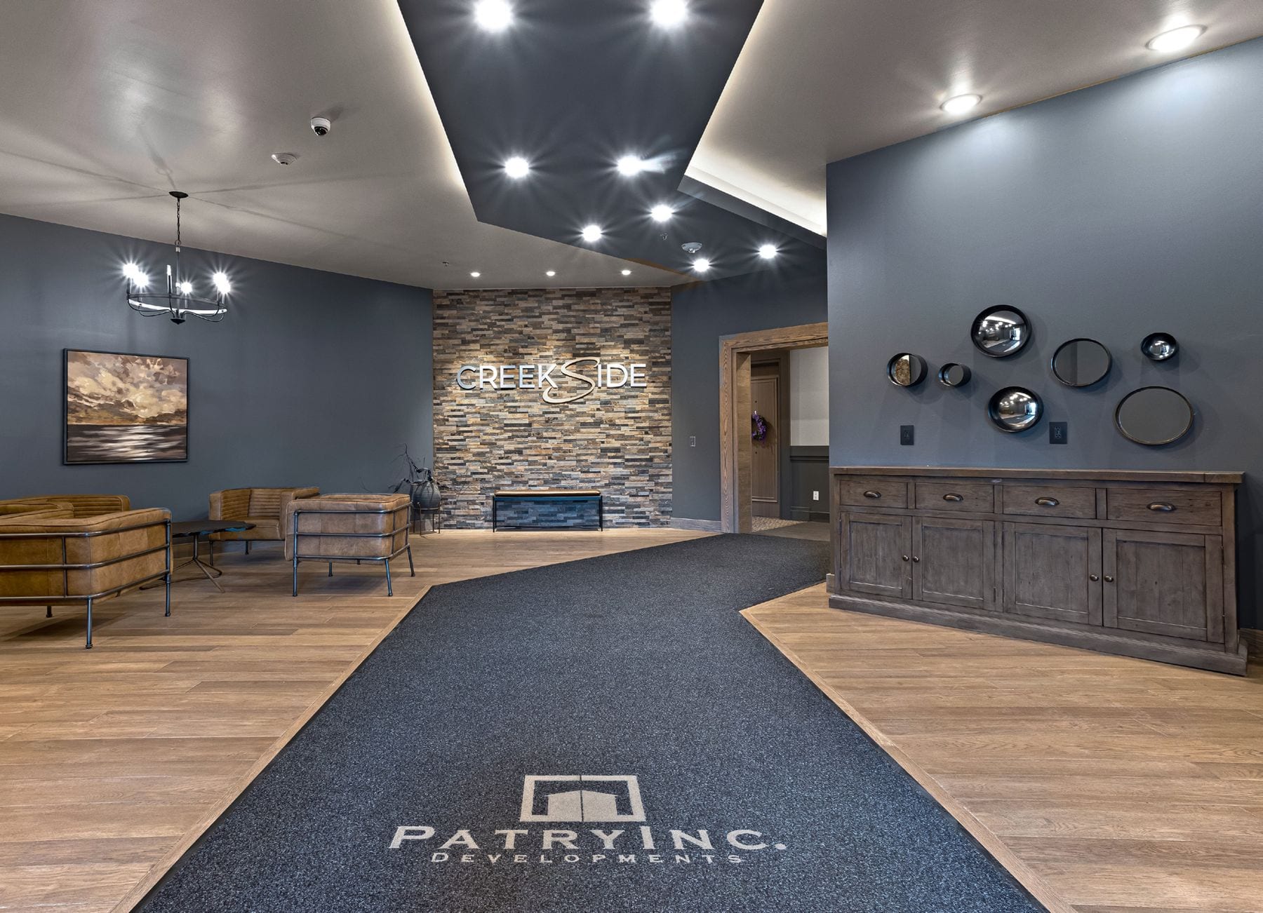 Creekside Suites lobby